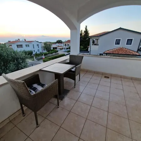 Villa Castanea - Kuca Za Odmor S Bazenom *